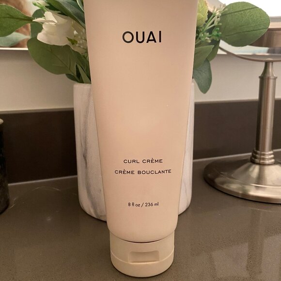 OUAI  Anti-Frizz Curl Styling Cream with North Bondi Fragrance 8oz - Picture 2 of 7